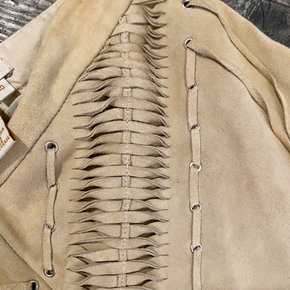 Buttery soft suede pants w/ front pattern - Picture 5 of 7